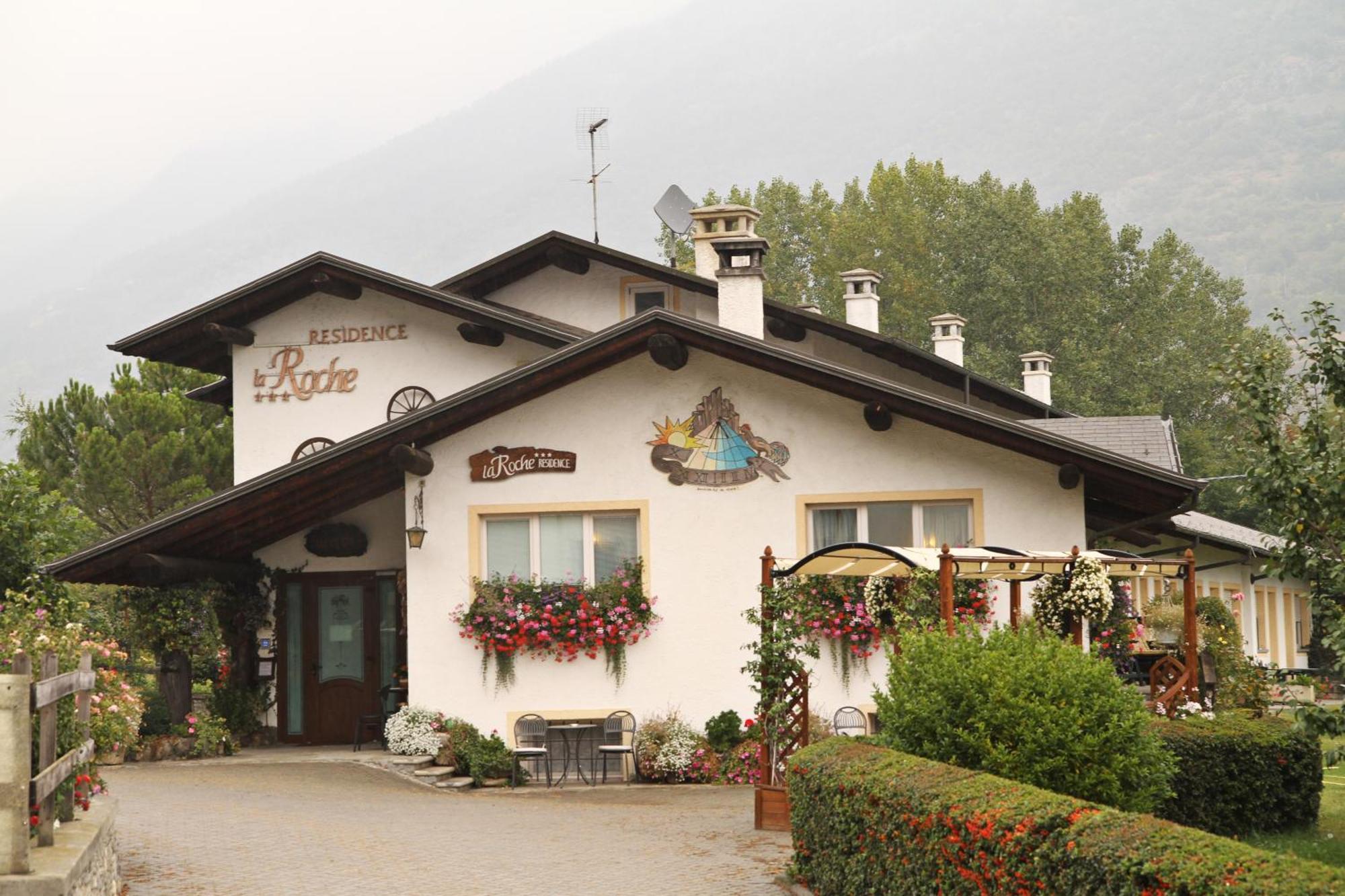 La Roche Hotel Appartments Aosta Dış mekan fotoğraf